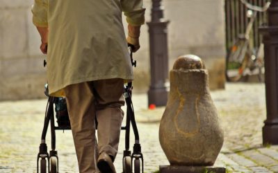 Actividades físicas y cognitivas para promover el bienestar de los mayores en casa